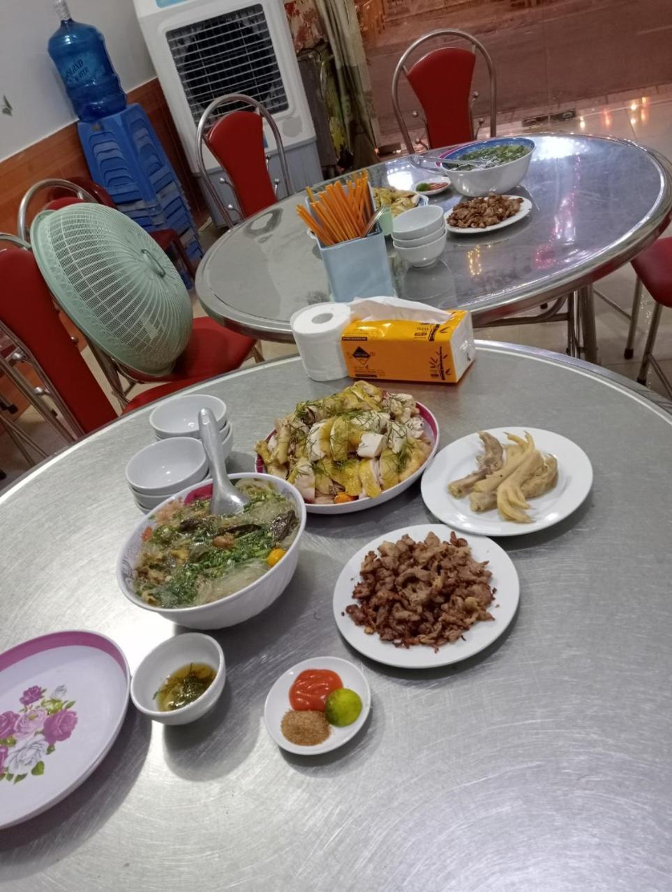 Bed and Breakfast Nha Nghi Phuong Thao Quan Lan Zewnętrze zdjęcie